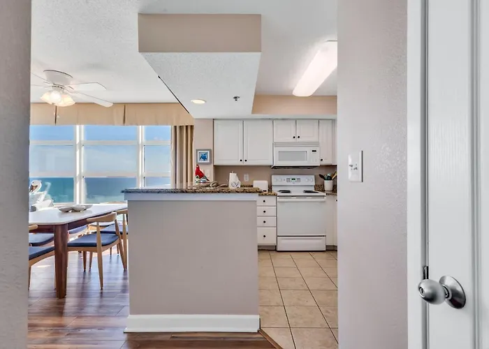 Carolinian Corner Gem Views!